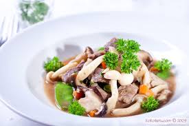 Bò sốt nấm linh chi Bò sốt nấm linh chi